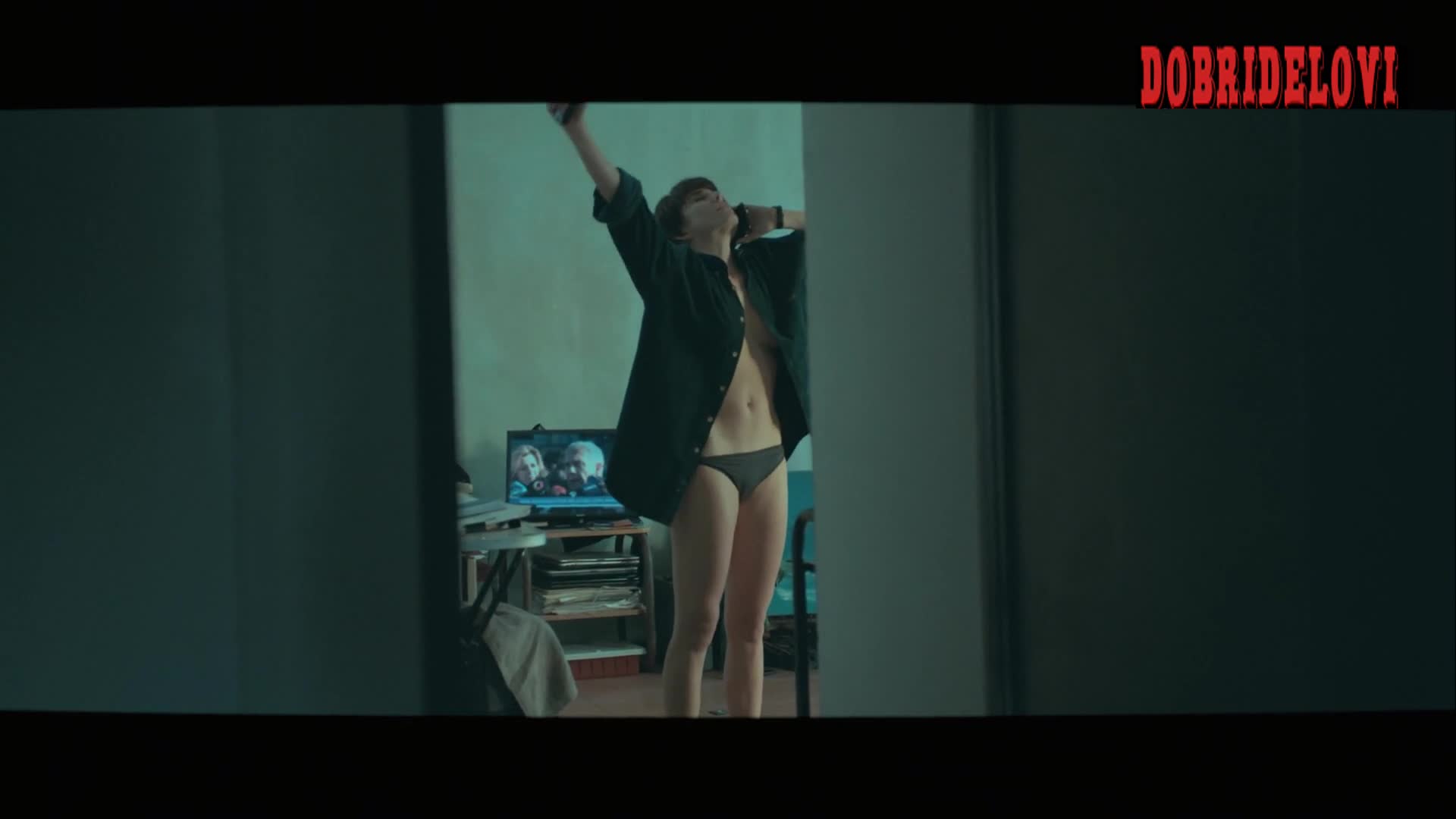 Karla Souza green panties scene from El Presidente
