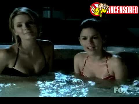 Mischa Barton must watch clip from The O C 