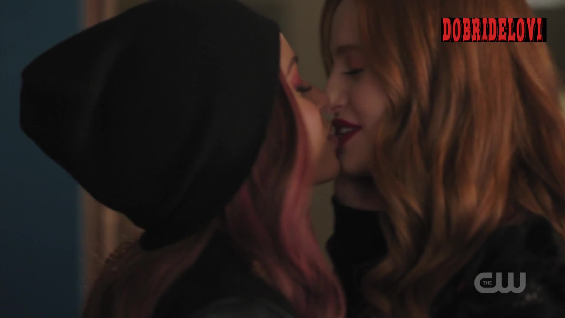 Vanessa Morgan and Madelaine Petsch lesbian kiss scene from Riverdale