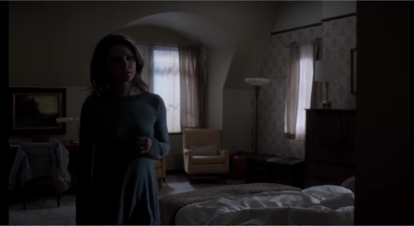 Keri Russell sexy scene from The Americans