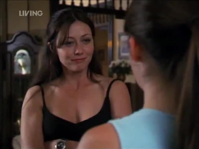 Shannen Doherty must watch clip from Charmed