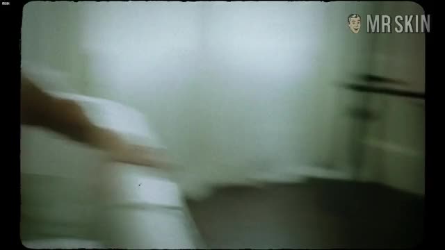 Olivia Cooke nude bathtub scene - The Quiet Ones