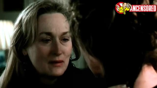 Meryl Streep looks fantastic - The Hours