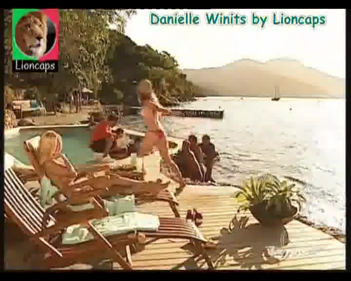 Danielle Winits must watch clip in Uga Uga