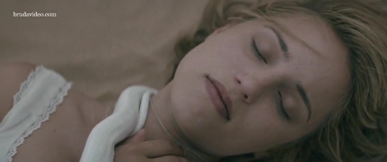 Dianna Agron must watch clip - Bare I 