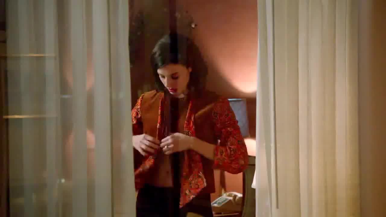 Jessica Paré screentime from Mad Men