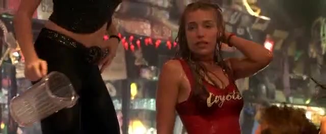 Piper Perabo sexy scene from Coyote Ugly