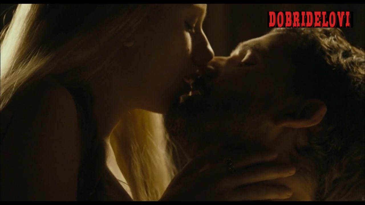 Scarlett Johansson sex scene in The Other Boleyn Girl