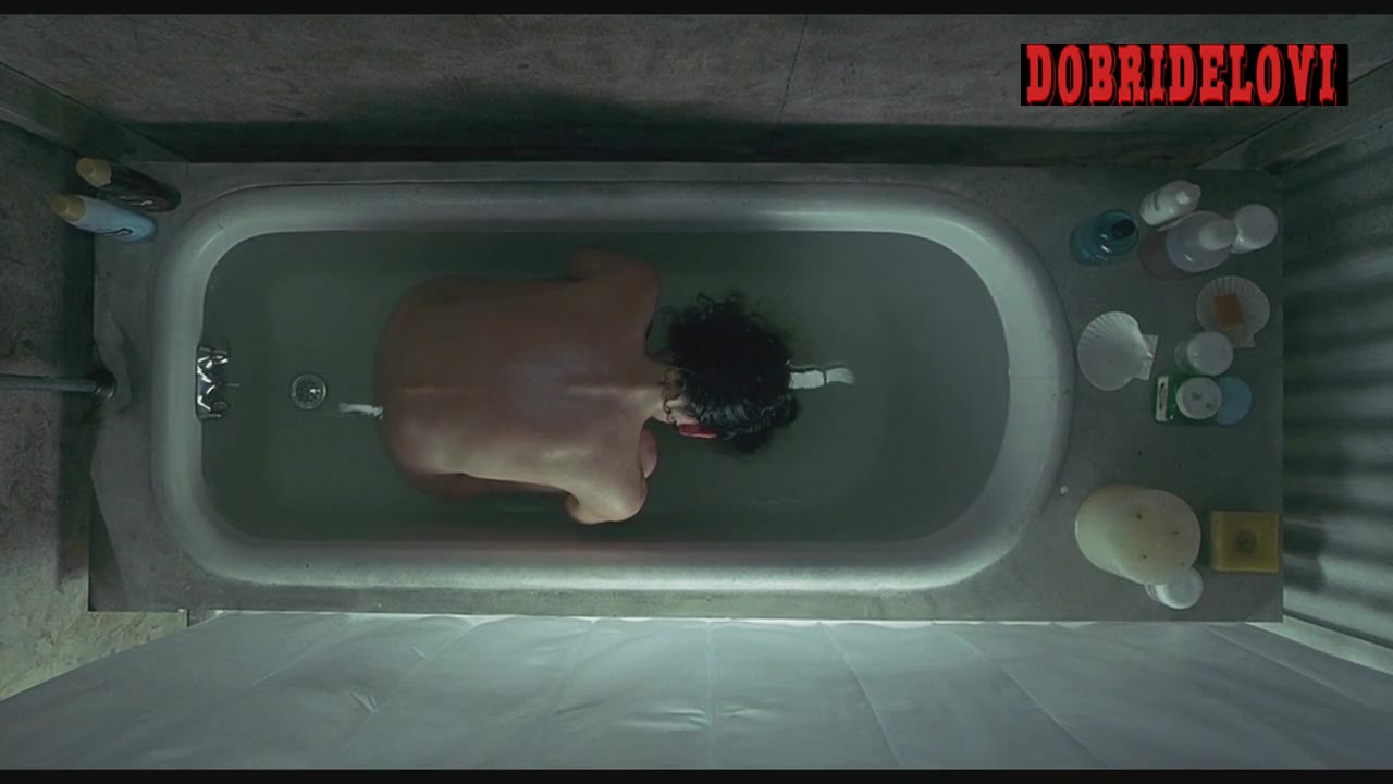 Jennifer Connelly nude in bathtub -- Requiem for a Dream