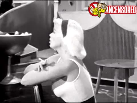 Jayne Mansfield scene from Too Hot to Handle_31