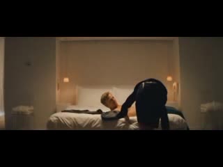 Sienna Miller sexy scene - Layer Cake