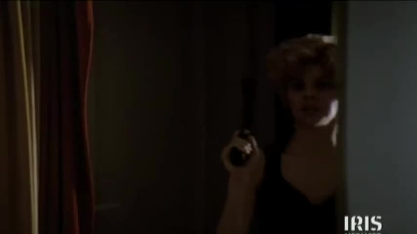 Eva Grimaldi scene - L angelo con la pistola