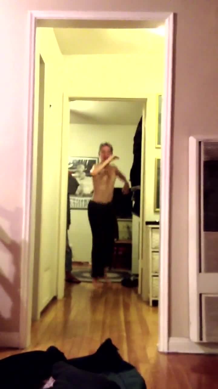 Alexa Nikolas sexy scene in 2017 leak