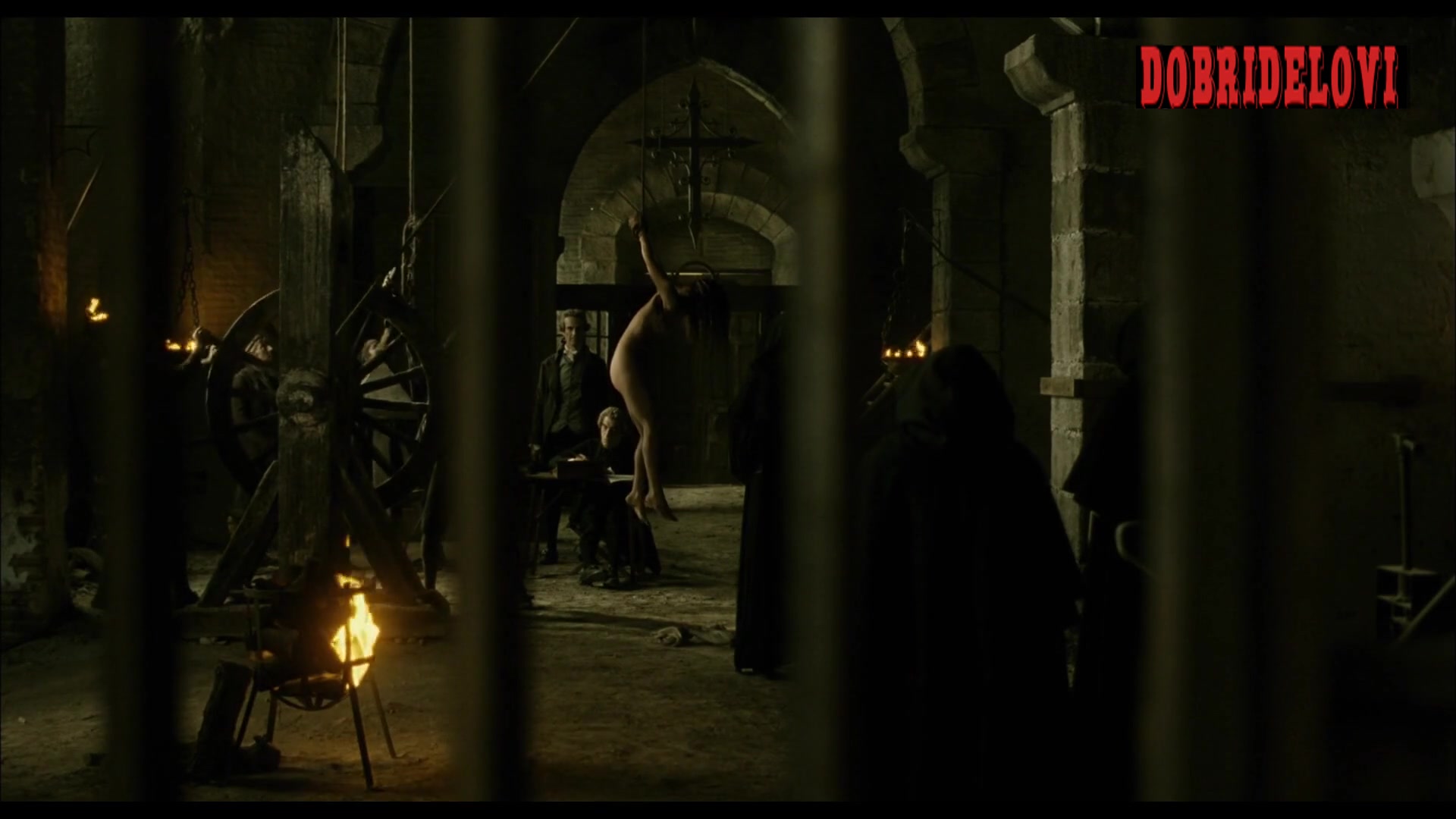 Natalie Portman being tortured nude in Goyas Ghosts