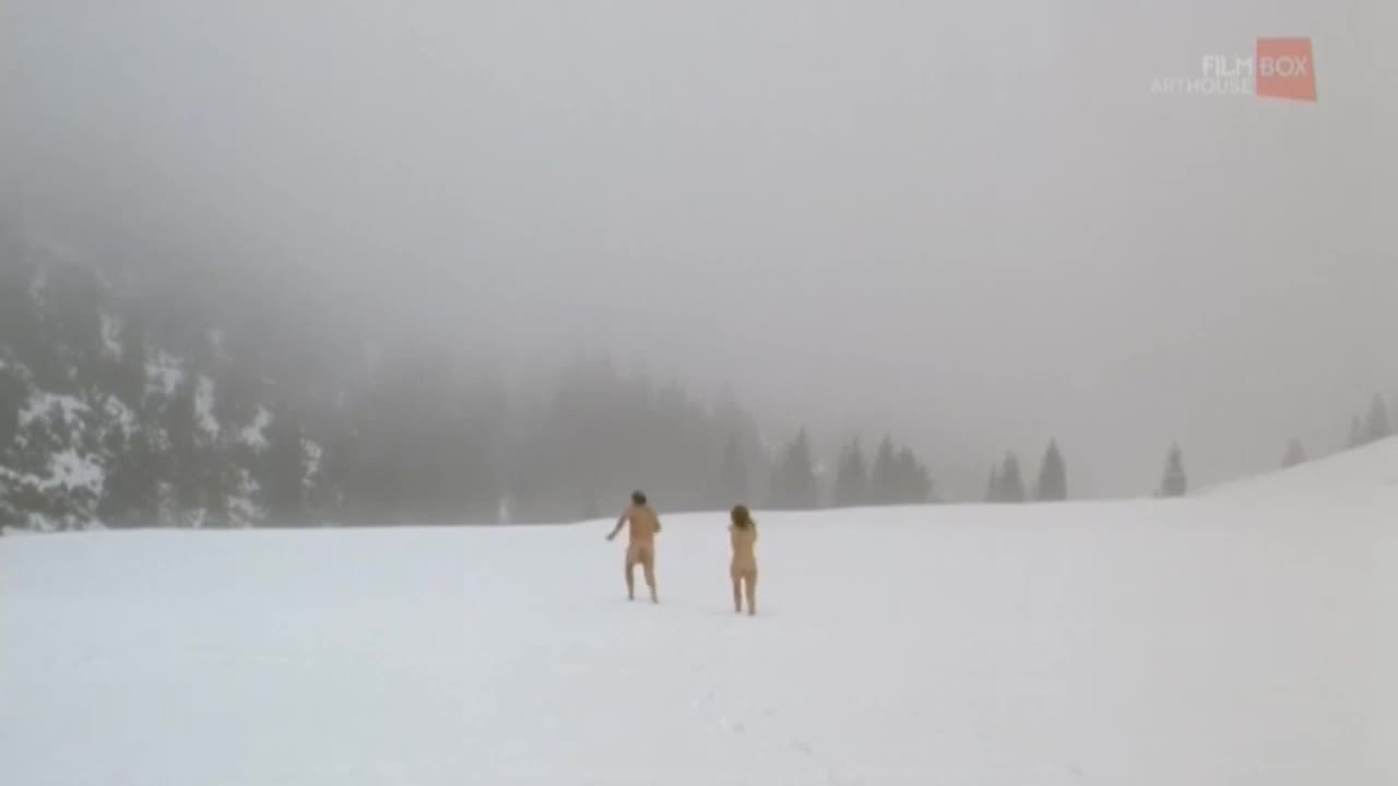 Sandra Hüller nude in the snow scene from Der Architekt