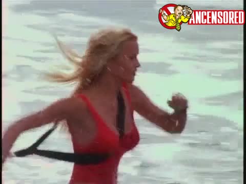 Pamela Anderson scene - Baywatch
