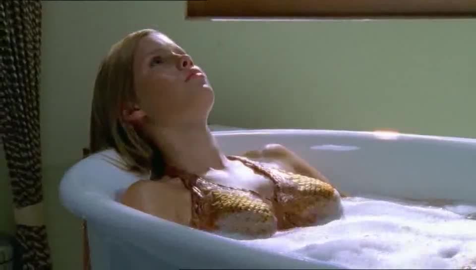 Claire Holt scene from H2O Just Add Water