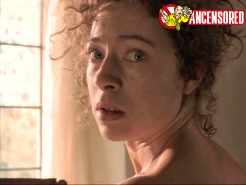 Alex Kingston looks fantastic in The Fortunes and Misfortunes of Moll Flanders