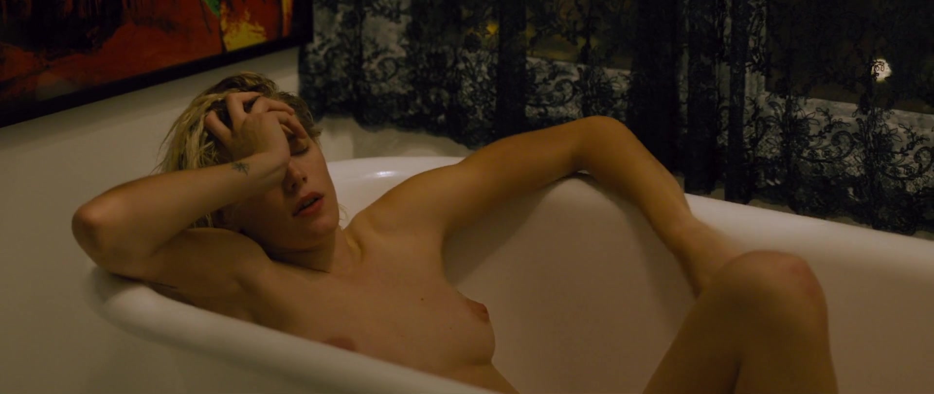 Erika Linder must watch clip in below her mouth