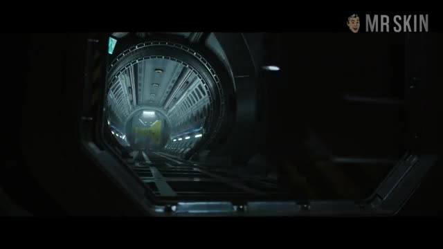 Katherine Waterston must watch clip from alien covenant