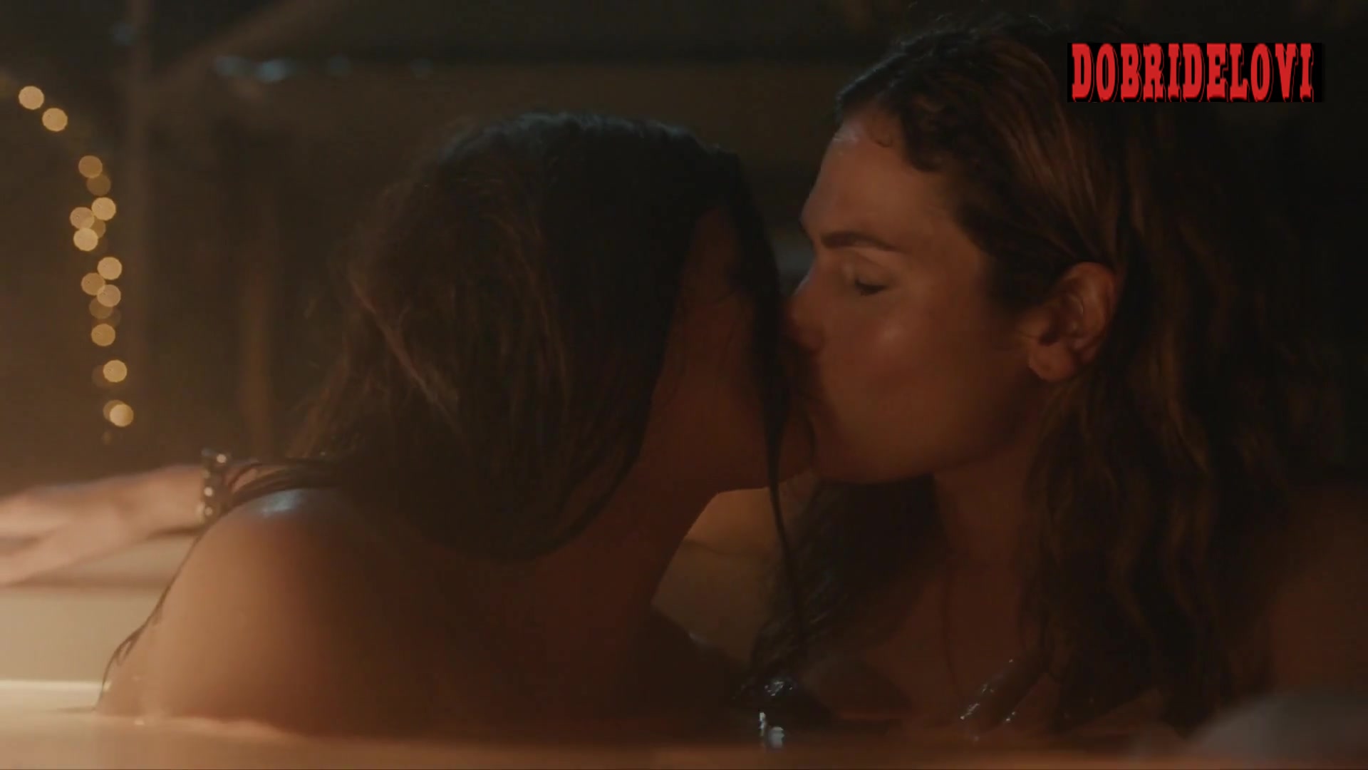 Anna Drijver and Elise Schaap lesbian scene from Undercover