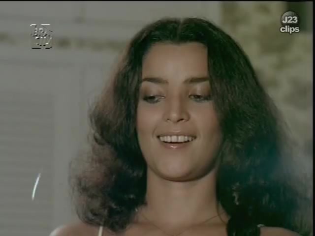 Angelina Muniz screentime from Karina Objeto do Prazer
