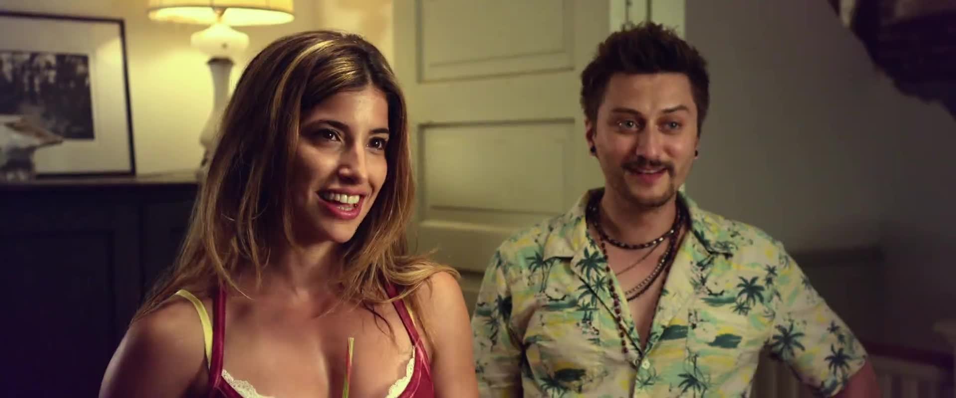 Tania Raymonde sexy cleavage scene for Texas Chainsaw 3D