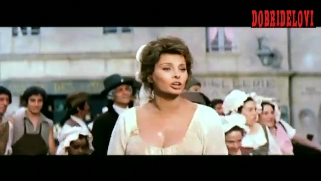 Sophia Loren bouncing breasts scene from Madame Sans-Gêne