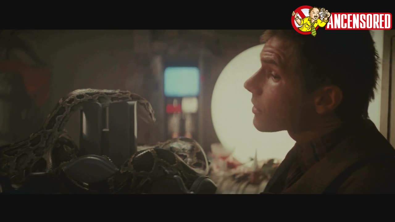 Joanna Cassidy sexy scene - Blade Runner