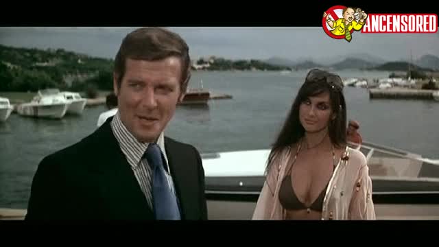 Caroline Munro must watch clip - The Spy Who Loved Me