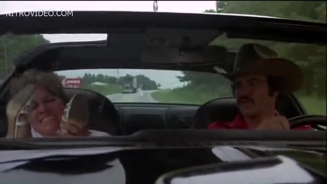 Sally Field must watch clip - Smokey and the Bandit