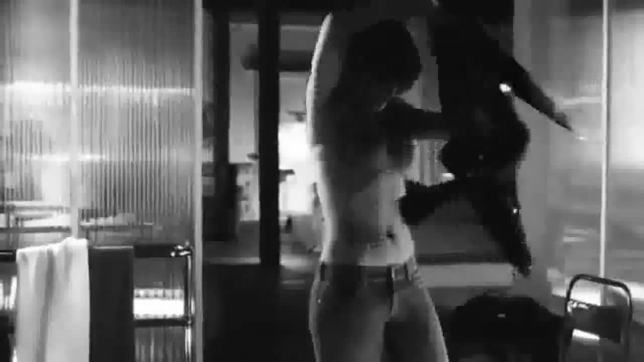 Rihanna sexy scene 