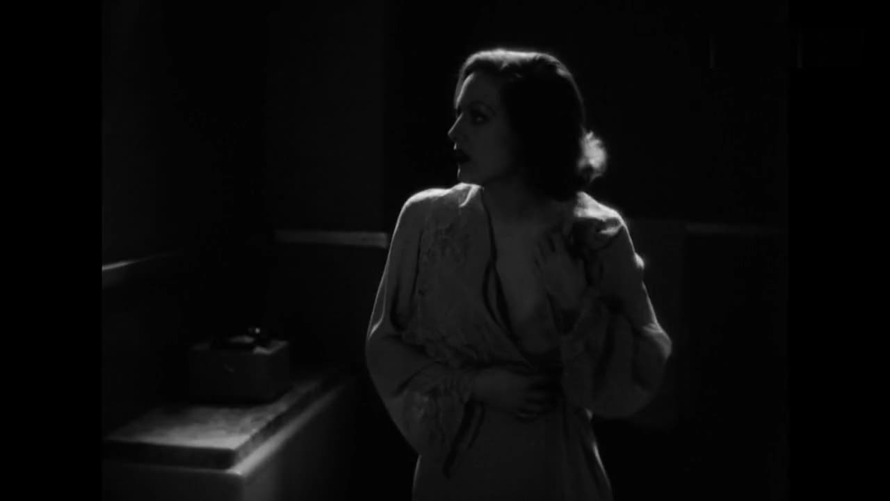 Greta Garbo looks fantastic - Grand Hotel