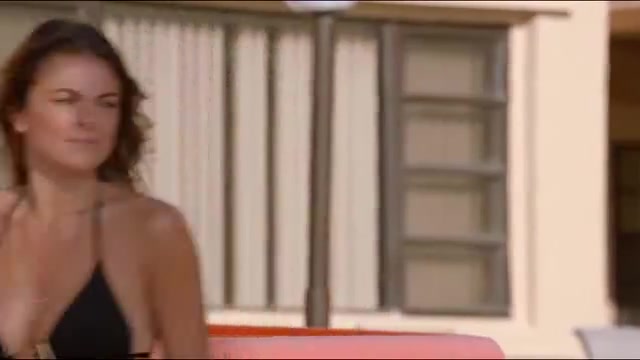 Serinda Swan looks fantastic in Graceland