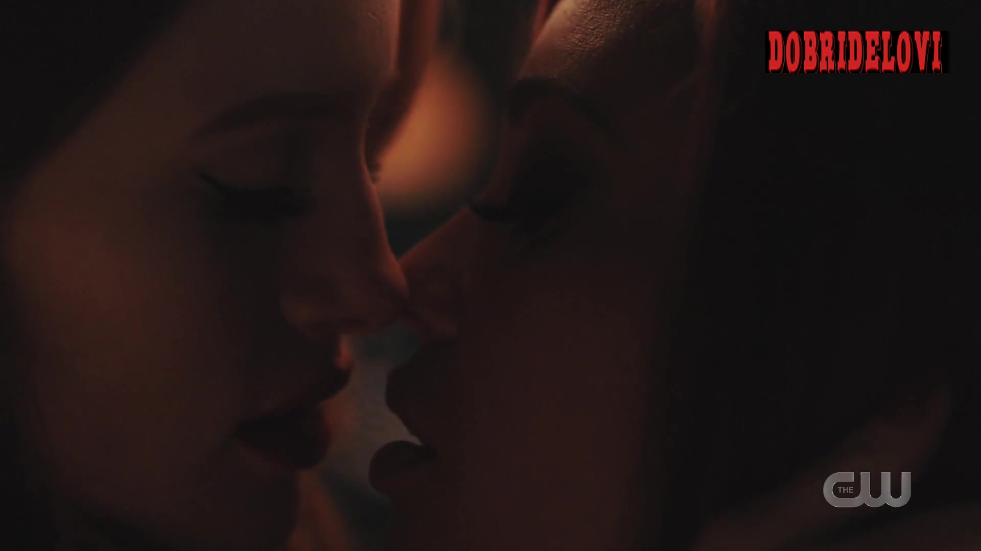 Vanessa Morgan and Madelaine Petsch lesbian kiss scene from Riverdale