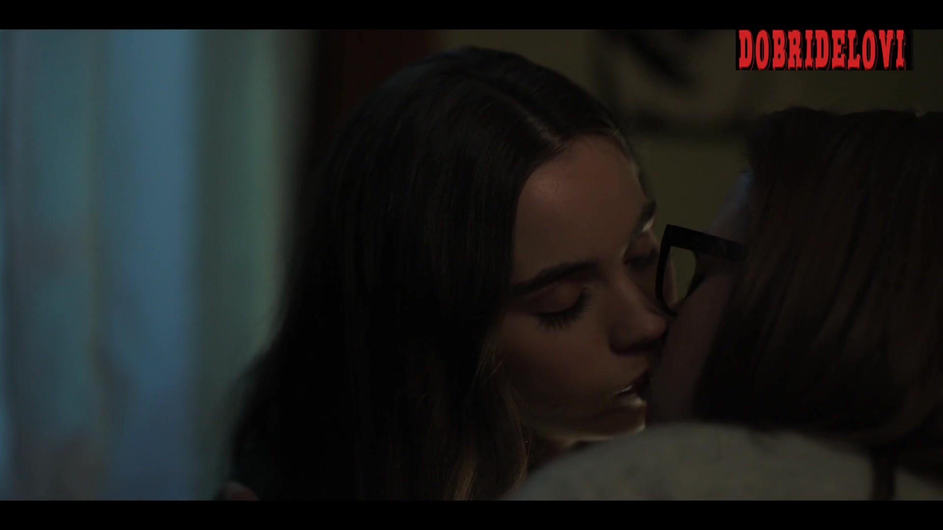 Sarah Swire and Sarah Desjardins lesbian kiss scene in Impulse
