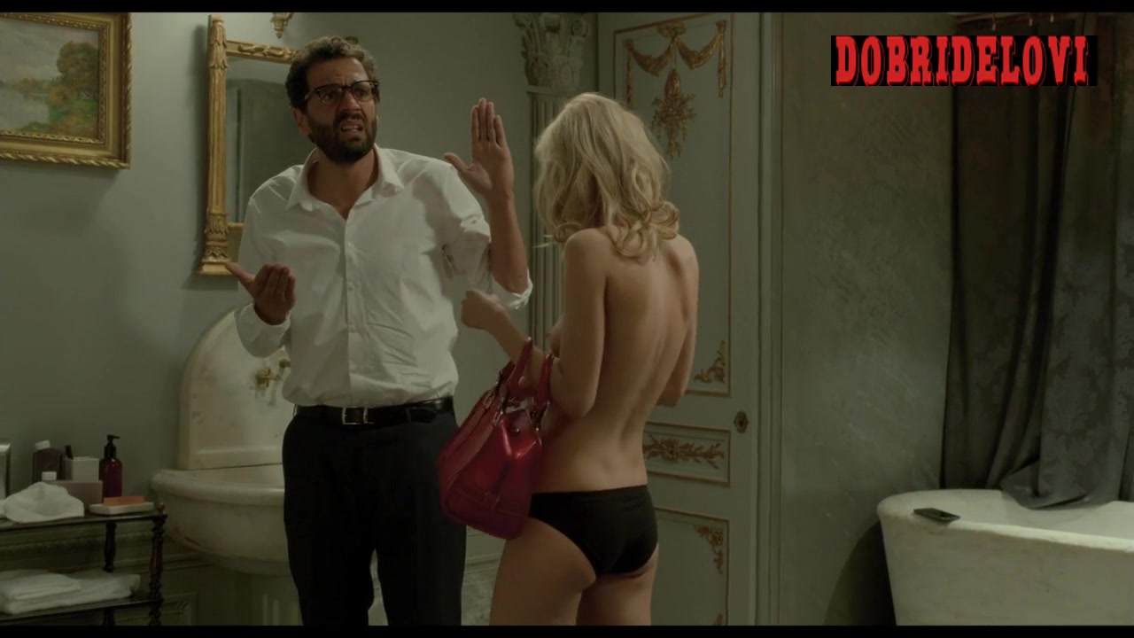 Caroline Anglade topless scene from Joséphine s'arrondit