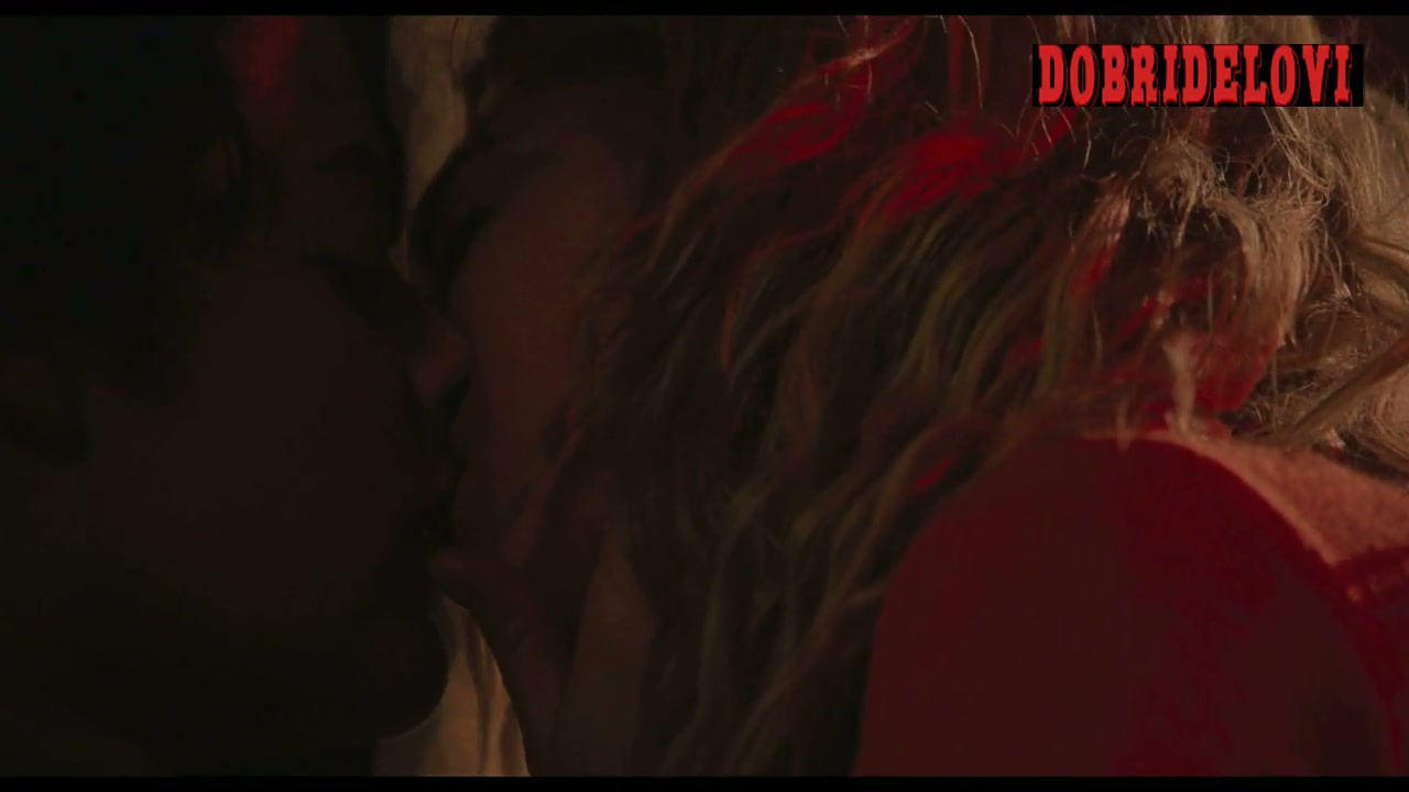 Riley Keough and Juno Temple making out scene from Jack and Diane
