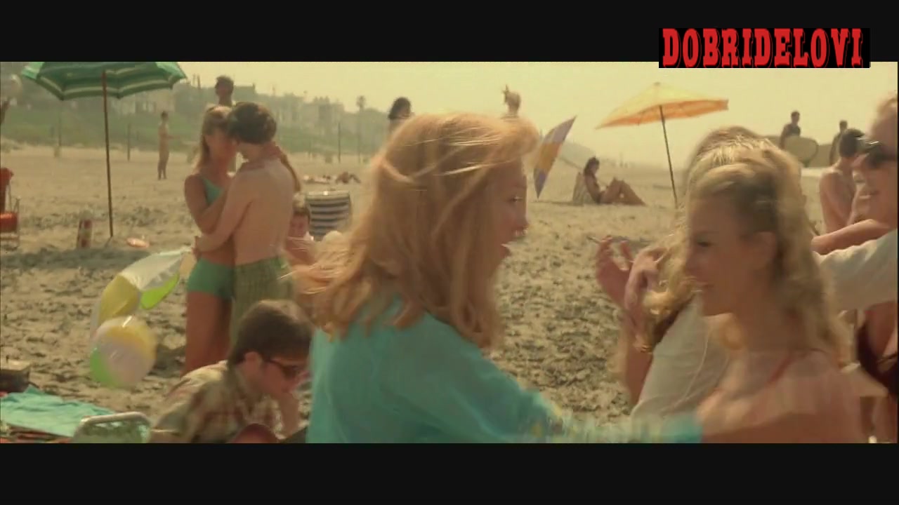 Franka Potente and Monet Mazur sexy bikini scene from Blow