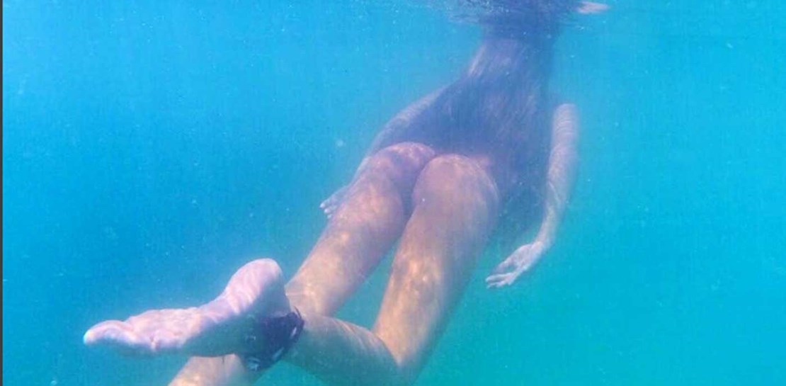 Joana Duarte swimming