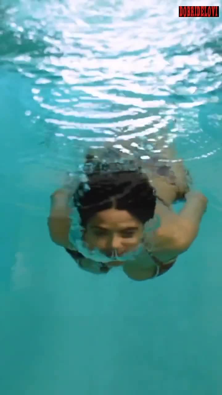 Salma Hayek instagram sexy swimming pool video